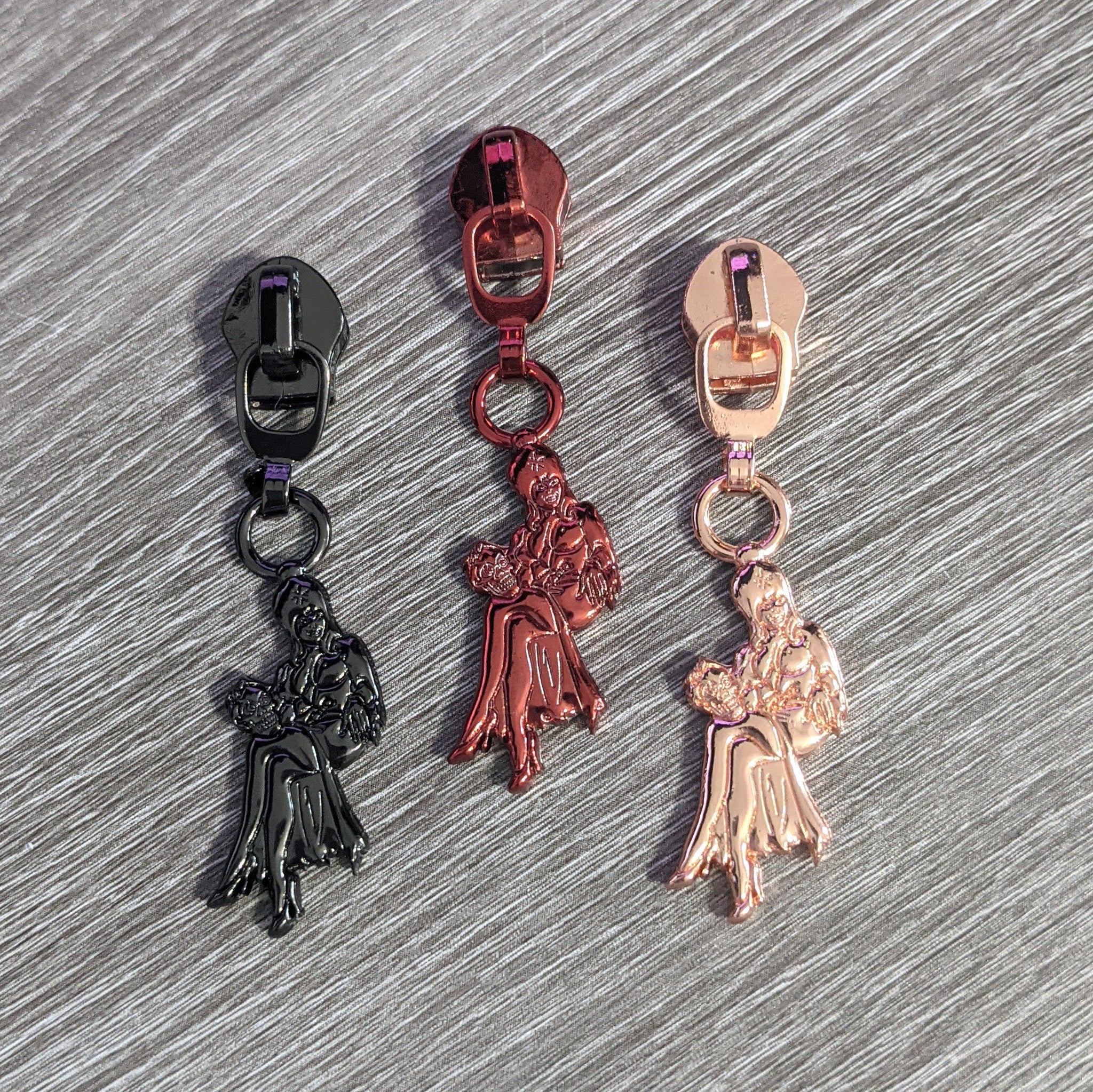Mistress of the Dark #5 Zipper pull